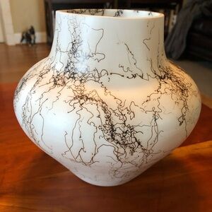Navajo horsehair pottery vase